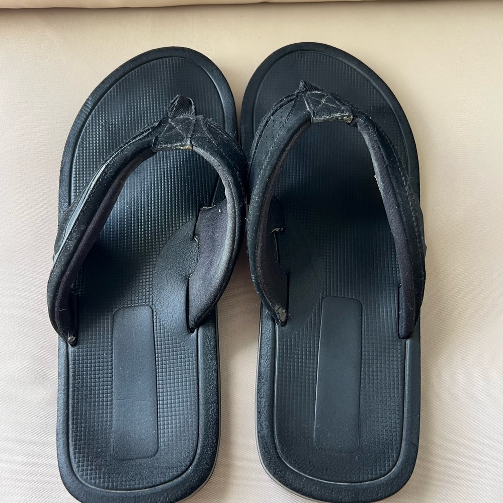 Skechers Flip Flops
